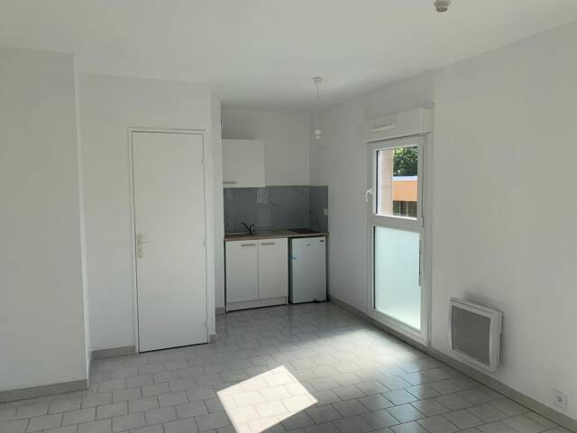 Appartement À Louer — photo du bien