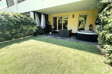 Appartement 4 pièces 275000 €
