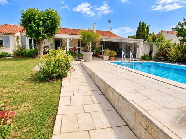 Maison individuelle - 120m2 - T5 avec piscine à Andilly (17) — photo du bien