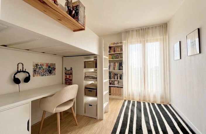 À vendre 3 pièces, le Plessis-Bouchard, 2 Chambres, balcon, cave, proche gare — photo 4
