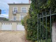 Maison à double distribution avec 2 garages et 1000m2 de terrain clos — photo 2