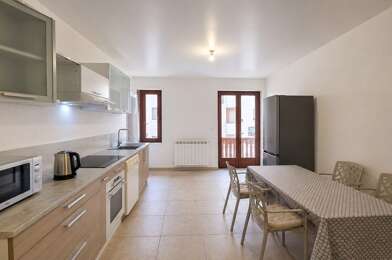 Appartement 4 pièces 255500 €