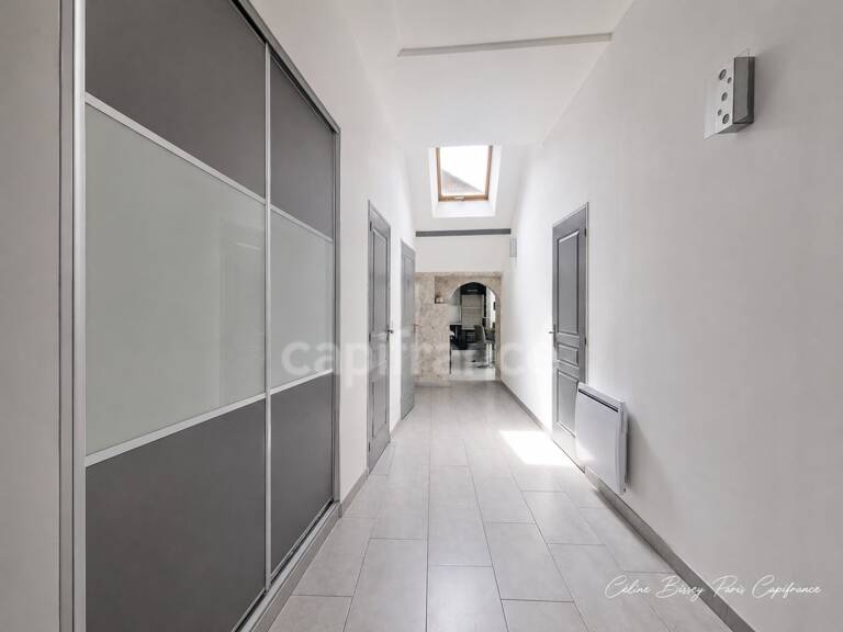 Maison de ville 228M2, 4 chambres, cour et terrasse — photo 1