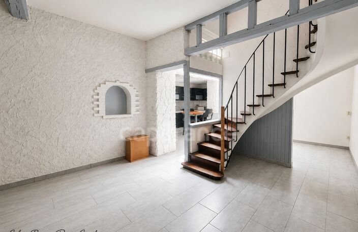 Maison de ville 228M2, 4 chambres, cour et terrasse — photo 5