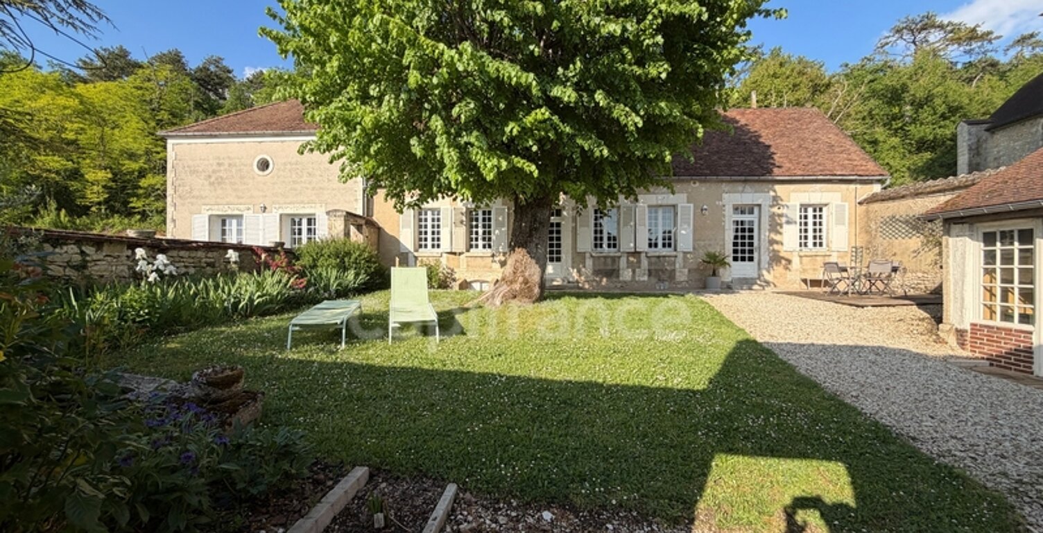 Maison à vendre 9 pièces GY L'EVEQUE (89) Propriété de caractère de 185 m2 4 chambres plus bureau   Terrain — photo 1
