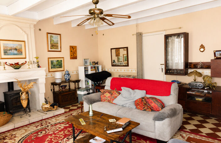 Maison à vendre 5 pièces MOSNAC (17)maison avec petit jardin de vente à terme libre — photo 4