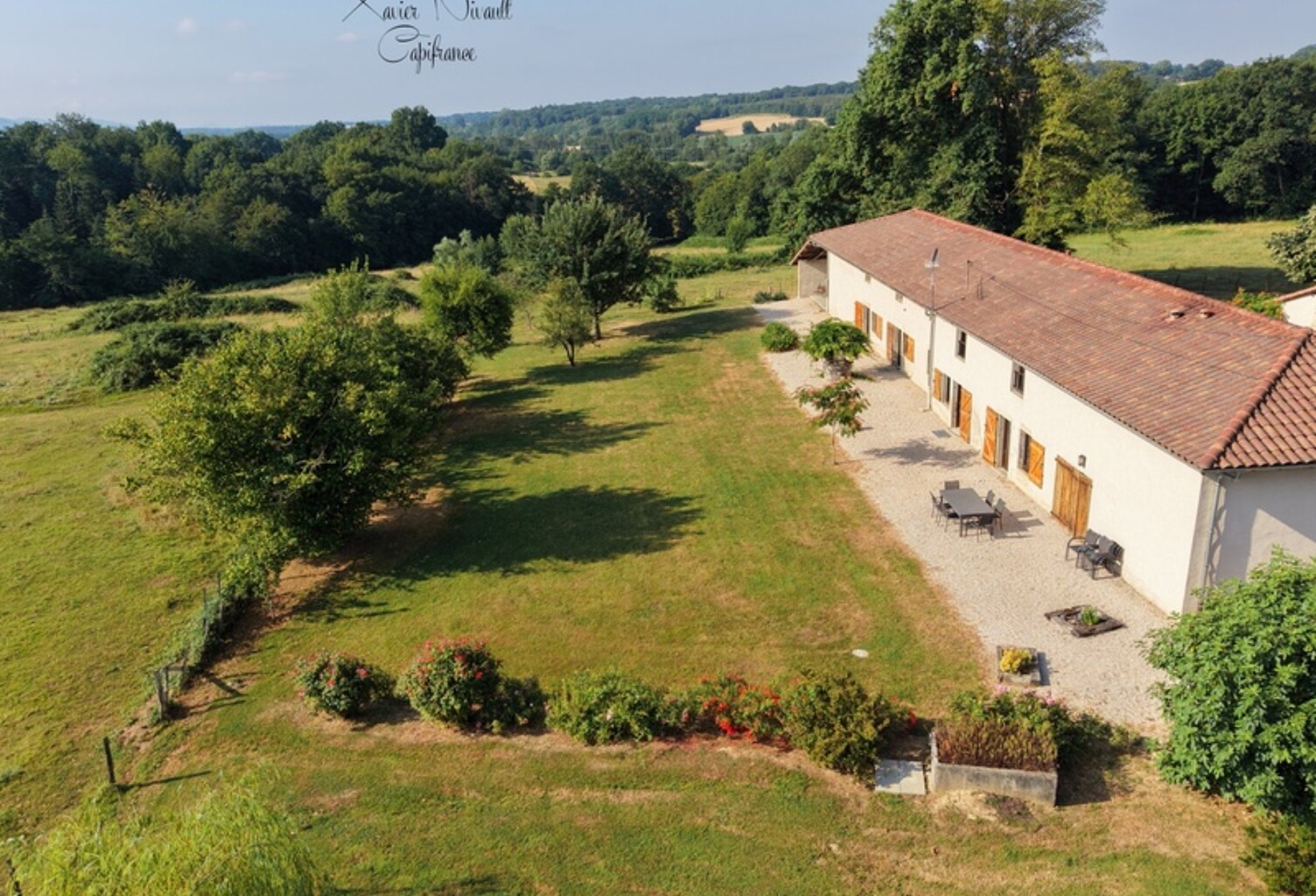Maison à vendre 11 pièces proche de VARENNES SAINT SAUVEUR (71) — photo 1