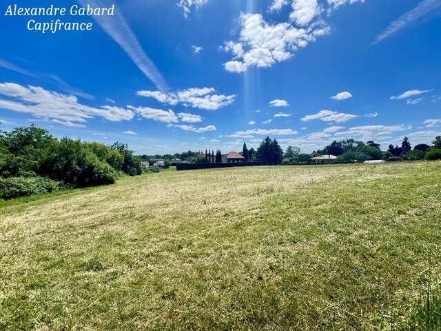 Terrain constructible 9 775 m² - Projet de 8 maisons individuelles — photo du bien