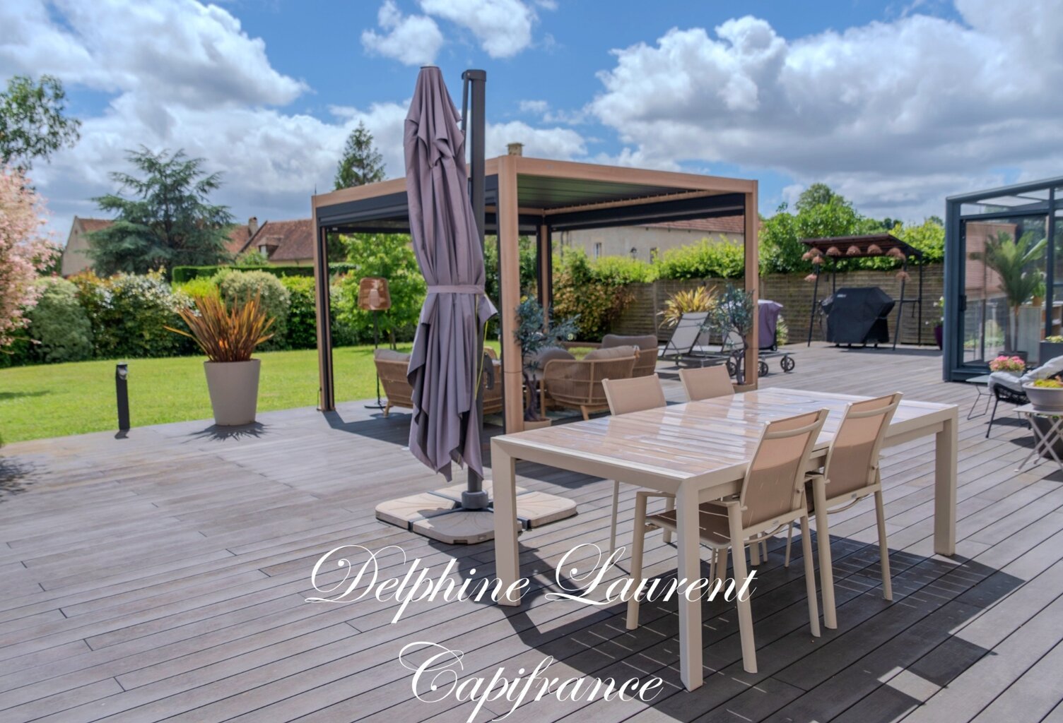 EN EXCLUSIVITÉ – PETIVILLE – PROPRIÉTÉ DE 262 M² SUR 2 443 M² DE TERRAIN – À 7 MINUTES DES PLAGES — photo 1