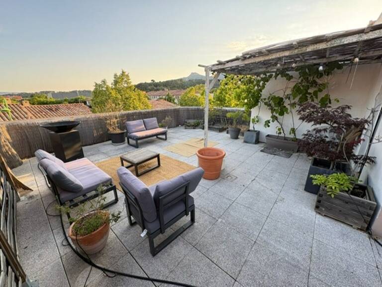 Appartement à vendre 3 pièces ROQUEVAIRE (13)+ TERRASSE 100 M2 — photo 1