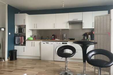 Appartement 3 pièces 700 €
