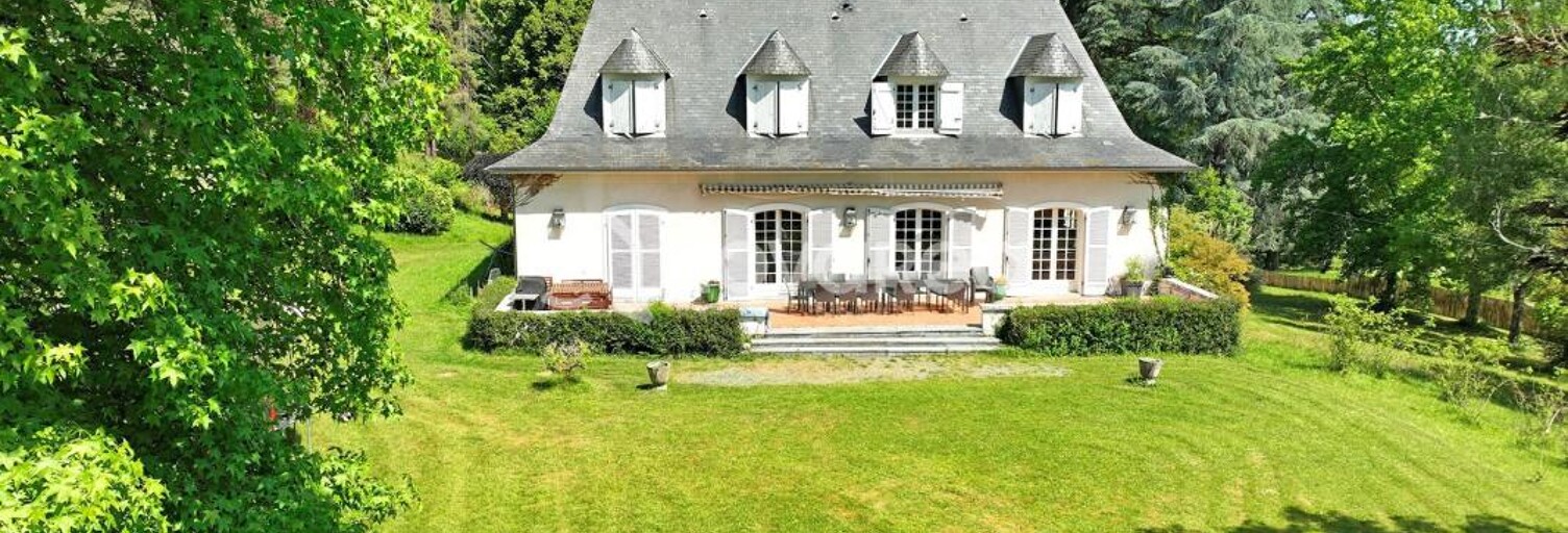 Maison 8 Pièces 247 m² à vendre à Gan (64290)