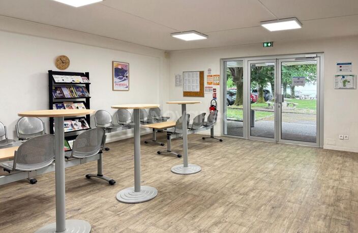 Local professionnel — photo 2