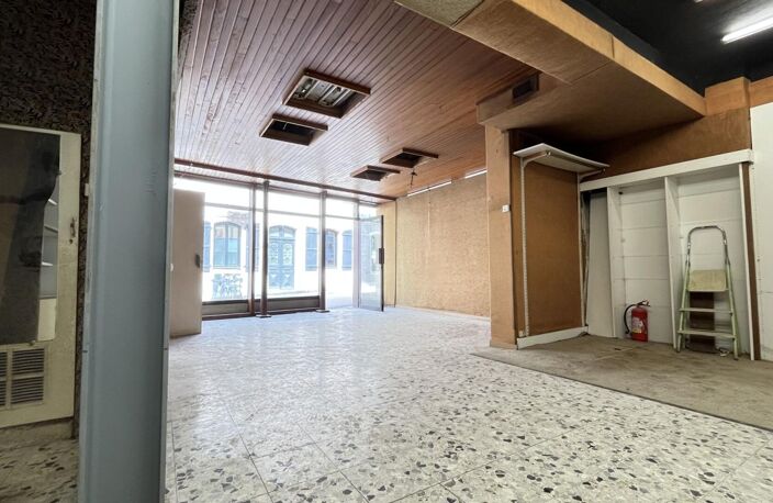 Petit immeuble en centre bourg — photo 2