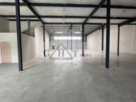 A LOUER LOCAUX D'ACTIVITES NEUF DE 450 à 1 900 m² — photo 2