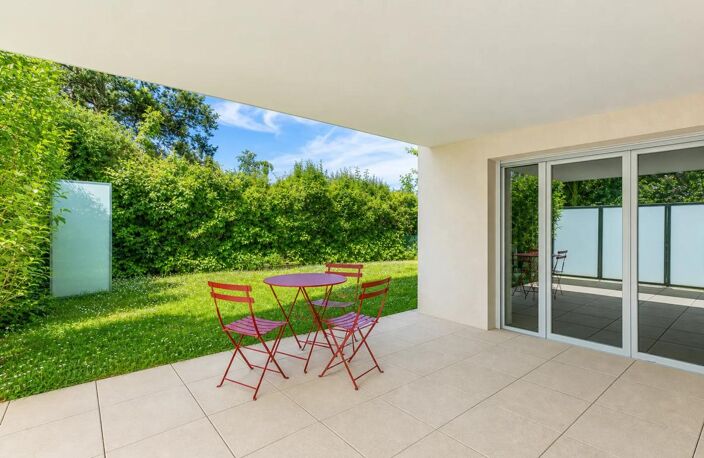 Appartement de 2 pièces de 42 m² + Terrasse à Décines-Charpieu — photo 2