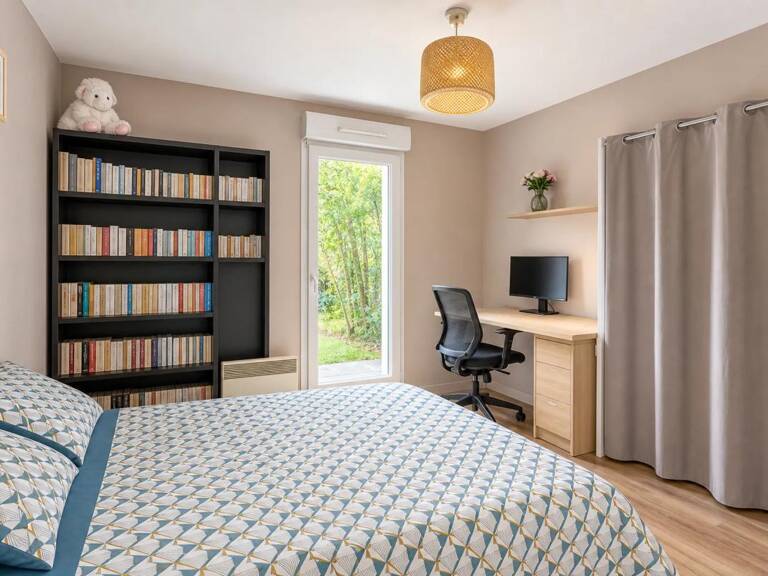 Appartement de 2 pièces de 42 m² + Terrasse à Décines-Charpieu — photo 1
