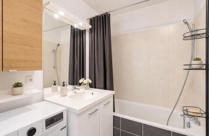 Appartement de 2 pièces de 42 m² + Terrasse à Décines-Charpieu — photo 4