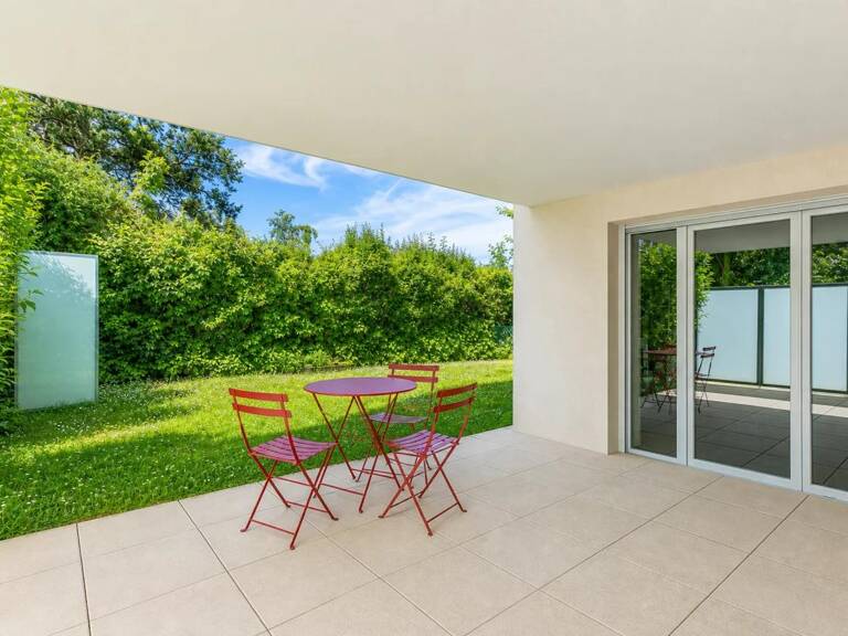 Appartement de 2 pièces de 42 m² + Terrasse à Décines-Charpieu — photo 1
