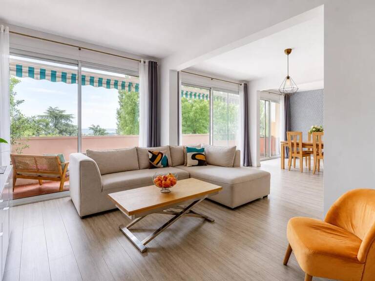 Appartement de 5 pièces de 115 m² à Sainte-Foy-lès-Lyon — photo 1