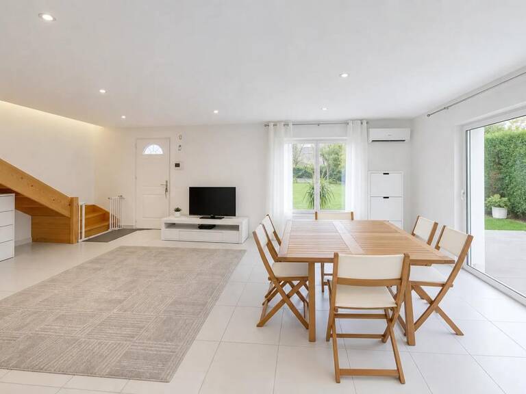 Maison de 4 pièces de 105 m² à Lully — photo 1