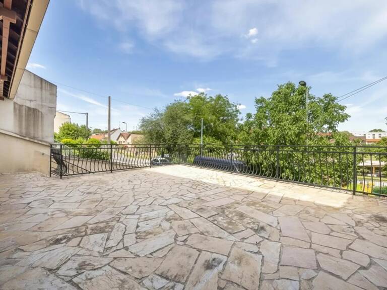Maison de 9 pièces de 450 m² à Noisy-le-Sec — photo 1