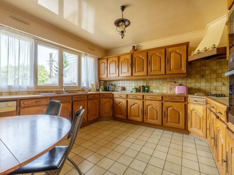 Maison de 9 pièces de 450 m² à Noisy-le-Sec — photo 1