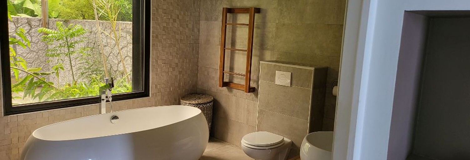 Maison 4 Pièces 140 m² à louer à Saint-Pierre (97410)