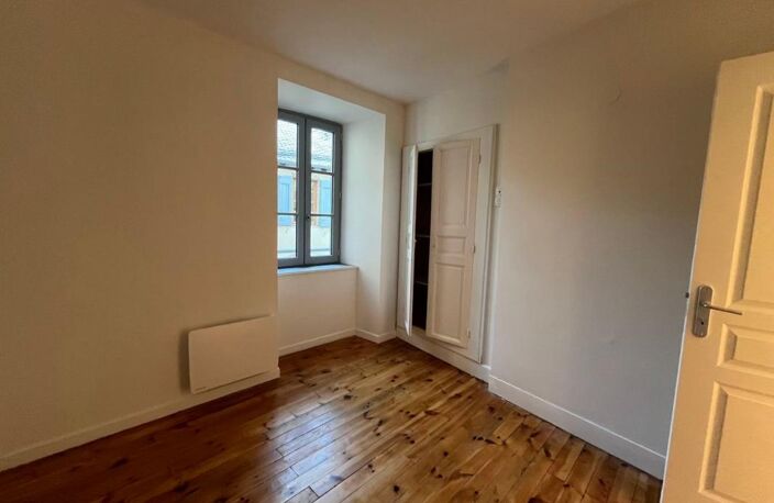Appartement À Louer T2 bis MENDE — photo 4