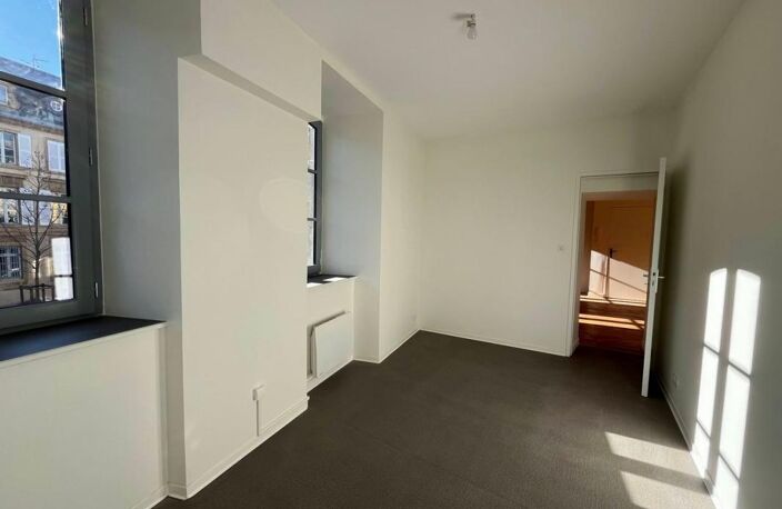 Appartement À Louer T2 bis MENDE — photo 5
