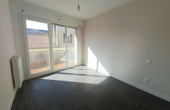 Grand T2 avec balcon - 52 m² - hypercentre de Mont de Marsan — photo 2