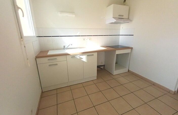 T3 avec balcon, piscine et parking à louer 63,90m²- SAINT PIERRE DU MONT — photo 3