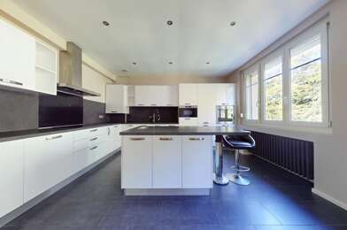 Appartement 3 pièces 990 €