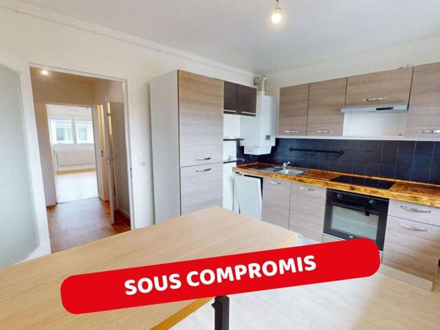 Appartement À Vendre — photo du bien