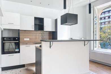 Appartement 3 pièces 853 €