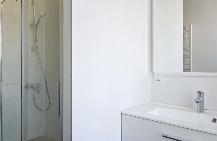 Appartement À Louer — photo 2