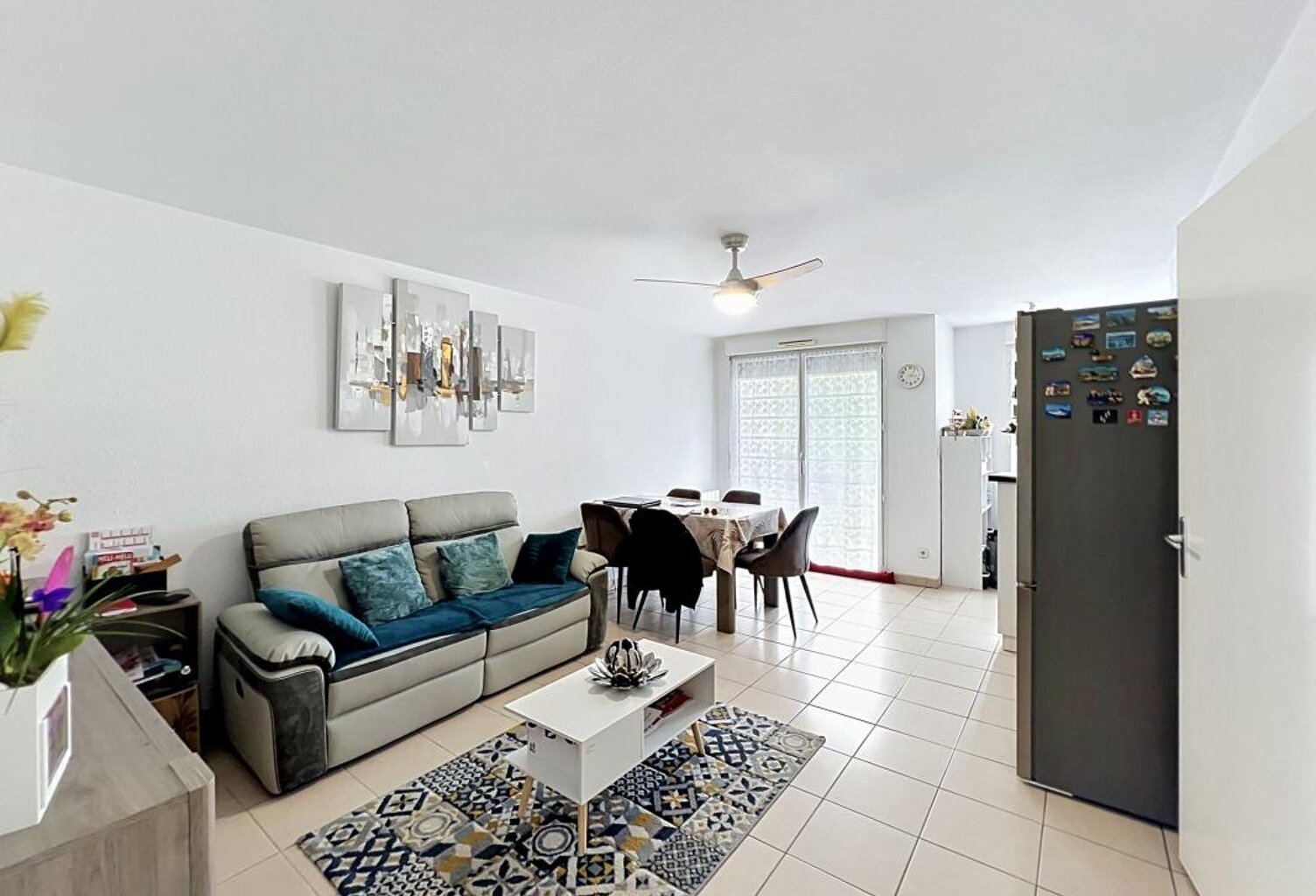 Appartement À Vendre — photo 1