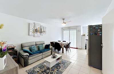 Appartement À Vendre — photo du bien