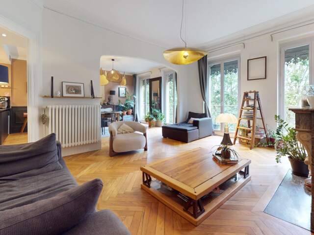 Appartement de standing, face à la garonne et au pont neuf — photo du bien