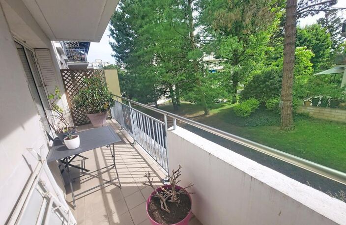 Appartement À Vendre LA MARBELIERE — photo 2