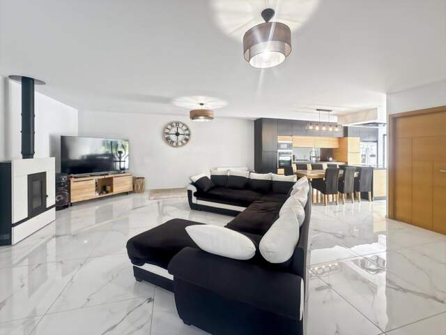 Maison entièrement de plain pied & en parfait état — photo du bien