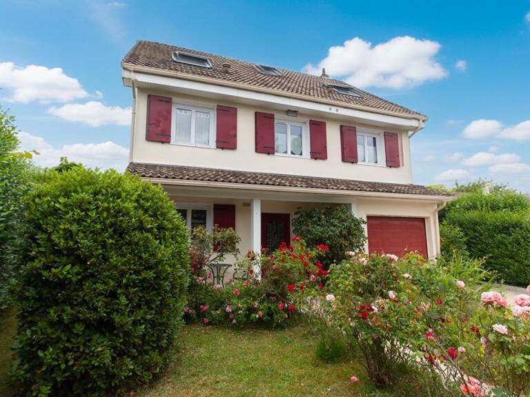 Maison Le Plessis Pate 7 pièce(s) 158 m2 — photo 1