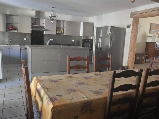FABREZAN  : GRANDE MAISON  4 CHAMBRES ET JARDIN — photo du bien