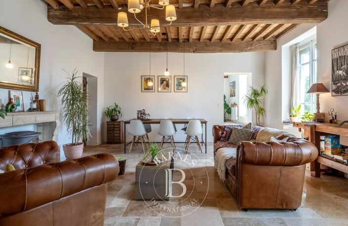 CHÂTILLON – APPARTEMENT / MAISON 160 m2 environ - 4 Chambres - Piscine - Serre - Jardin 2000 m2 environ. — photo 3