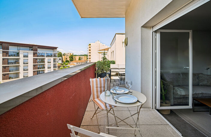 Oullins - Centre: Un appartement T2 de 47m2 avec terrasse et — photo 3