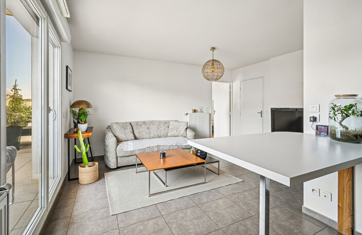 Oullins - Centre: Un appartement T2 de 47m2 avec terrasse et — photo 5