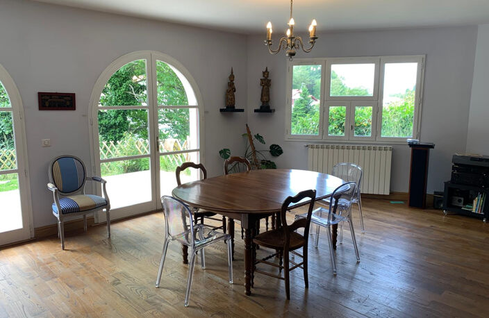 SAINT JEAN DE LUZ, MAISON DE 190 M2 AVEC  GARAGE — photo 2