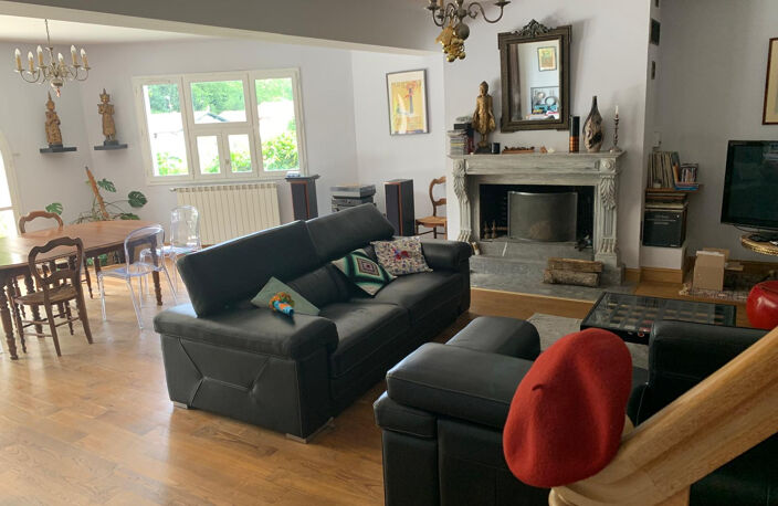 SAINT JEAN DE LUZ, MAISON DE 190 M2 AVEC  GARAGE — photo 3