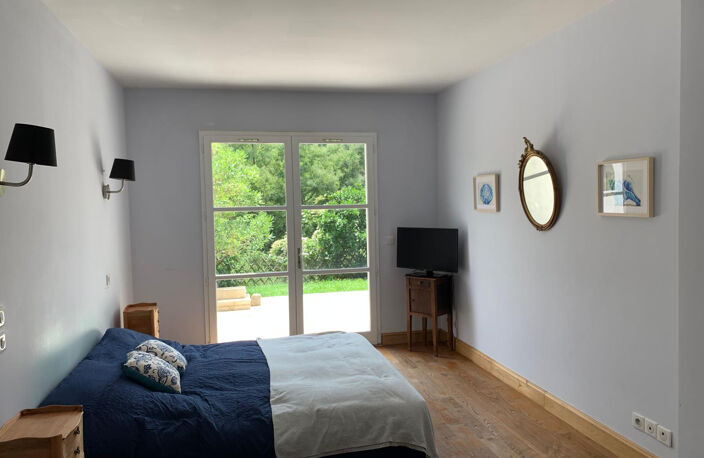 SAINT JEAN DE LUZ, MAISON DE 190 M2 AVEC  GARAGE — photo 4