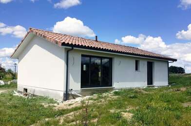 Maison 4 pièces 890 €